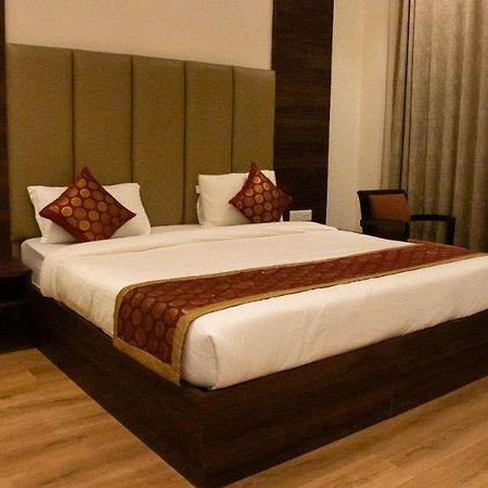 Sourav Park Inn Agra  Exteriör bild