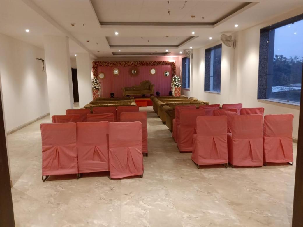 Sourav Park Inn Agra  Exteriör bild